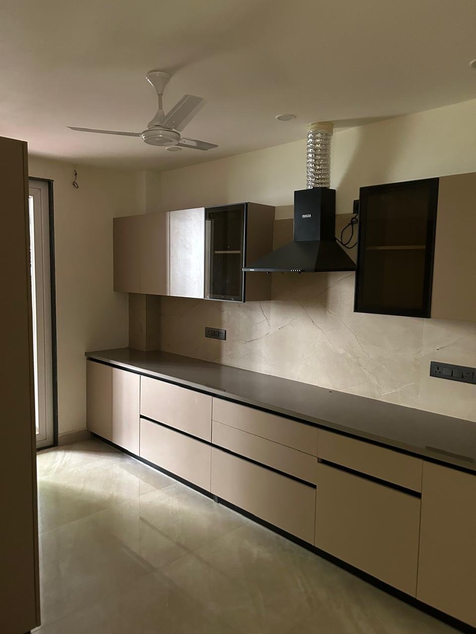 4BHK apartment plus servant room Pioneer Park available for rent